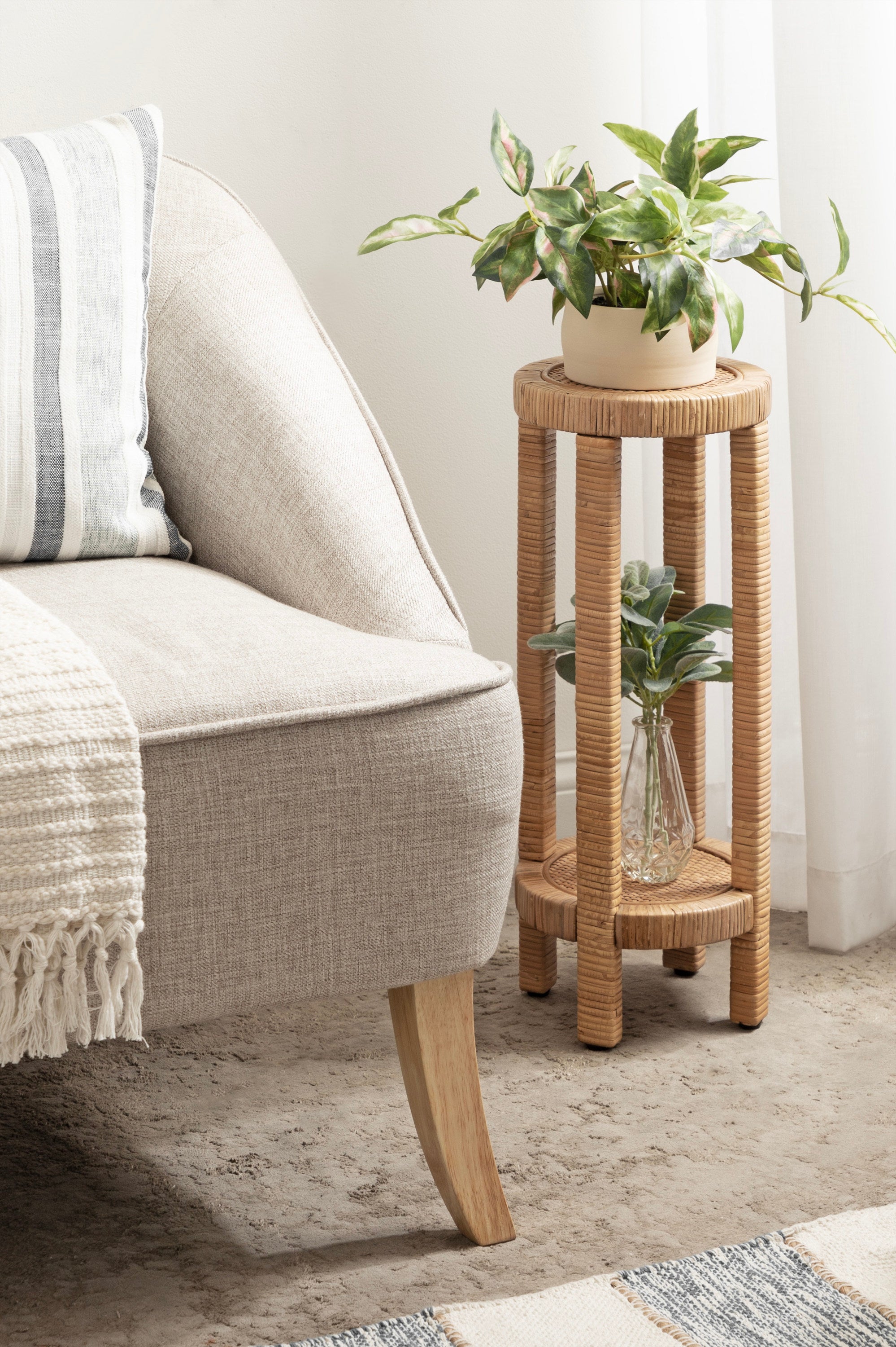 Rafina Round Table  Drink Table