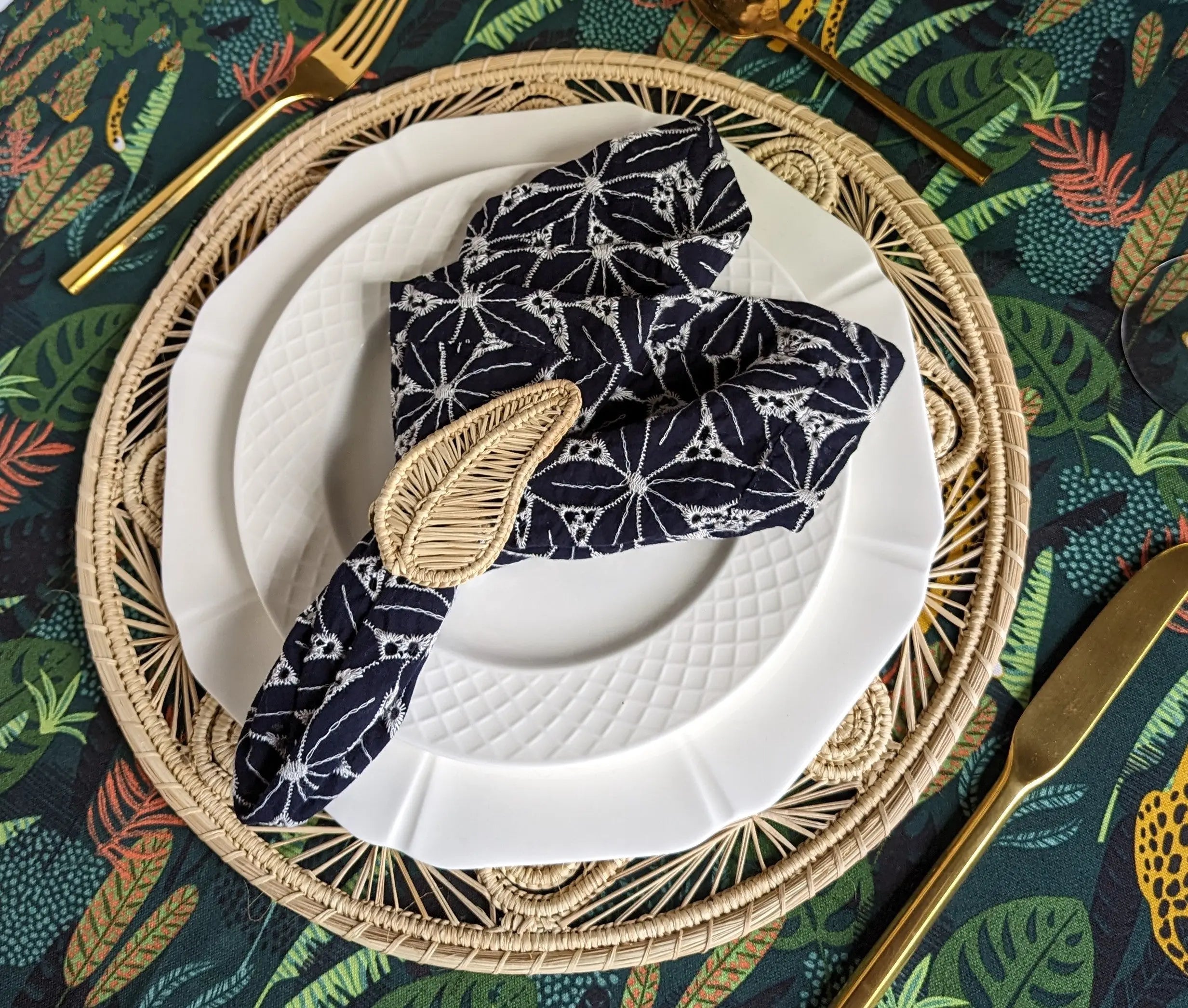 Leaf Handwoven Iraca Napkin Ring MacondoForever