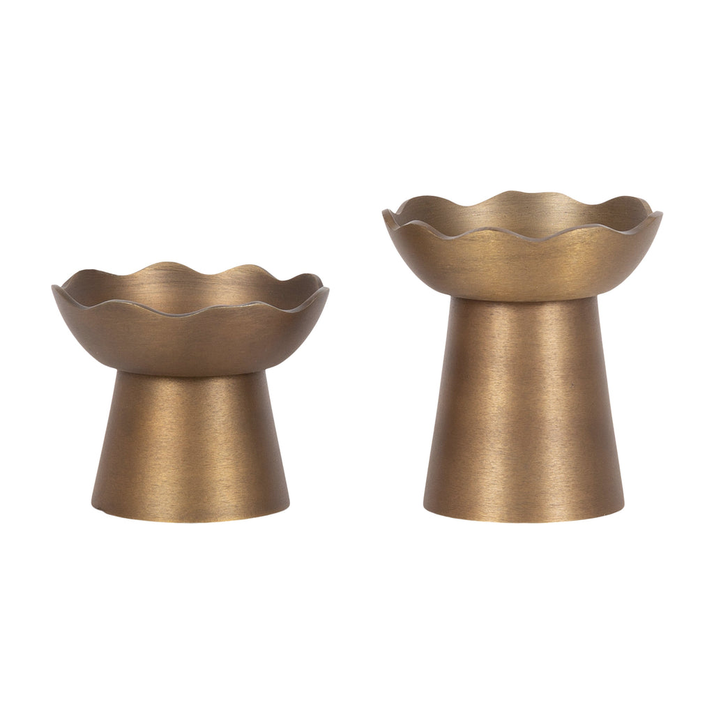 Gold modern candle holder set featuring an organic wavy shape.