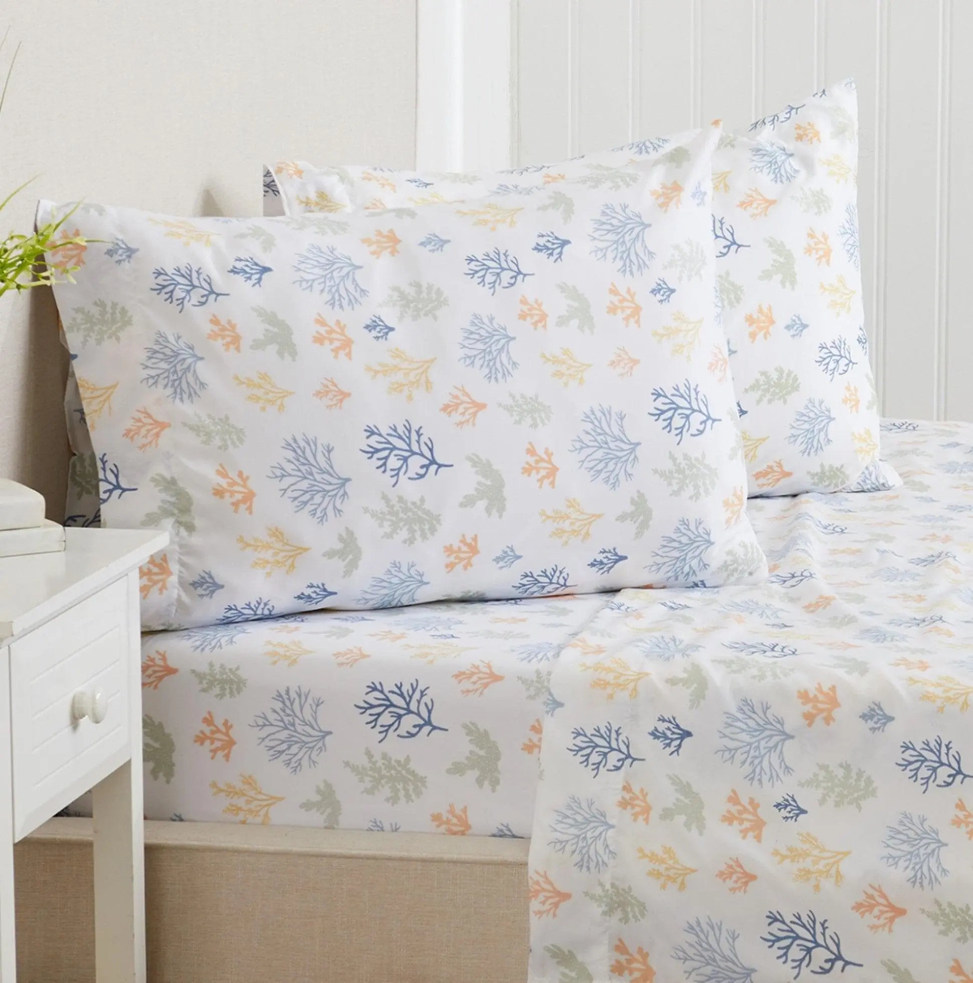 Coastal Sheet Set - Nantucket Collection by Great Bay Home; white with multicolor coral print in blue, orange, and sage.