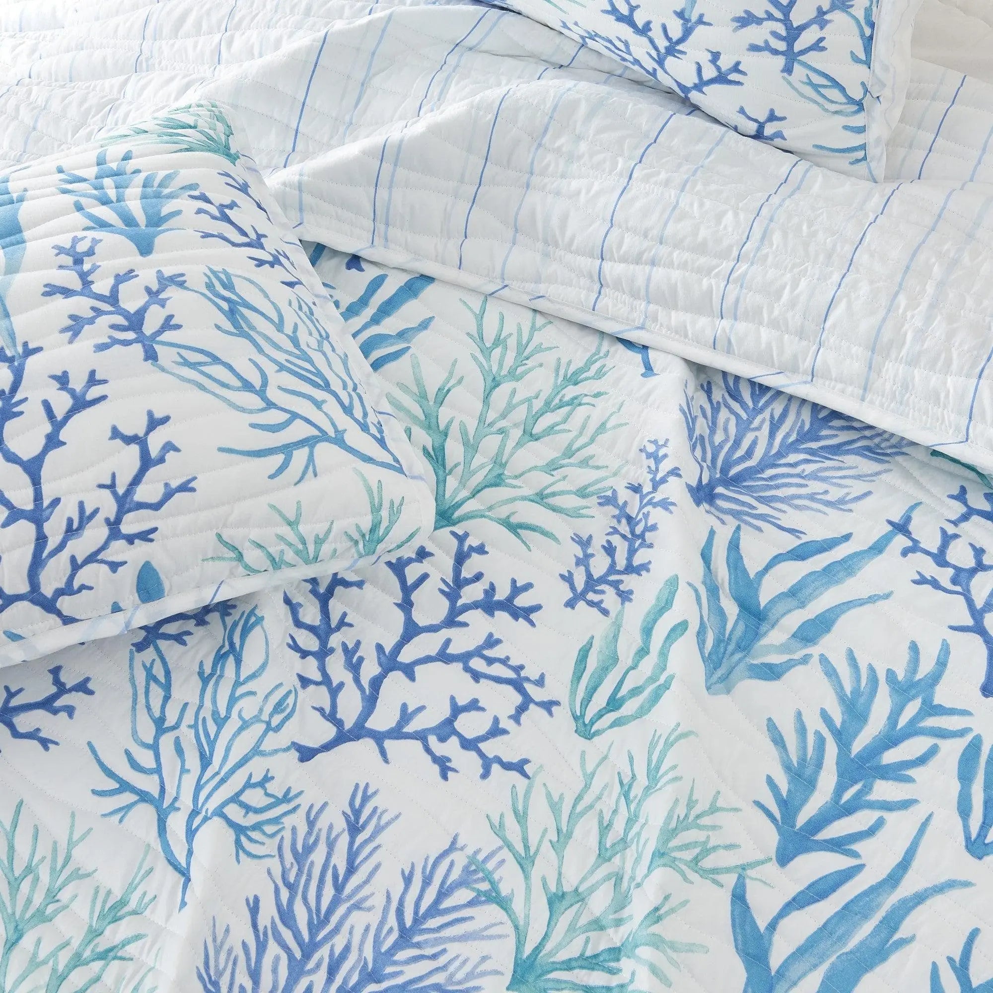 Blue Coral Quilt - Amelia Island Great Bay Home