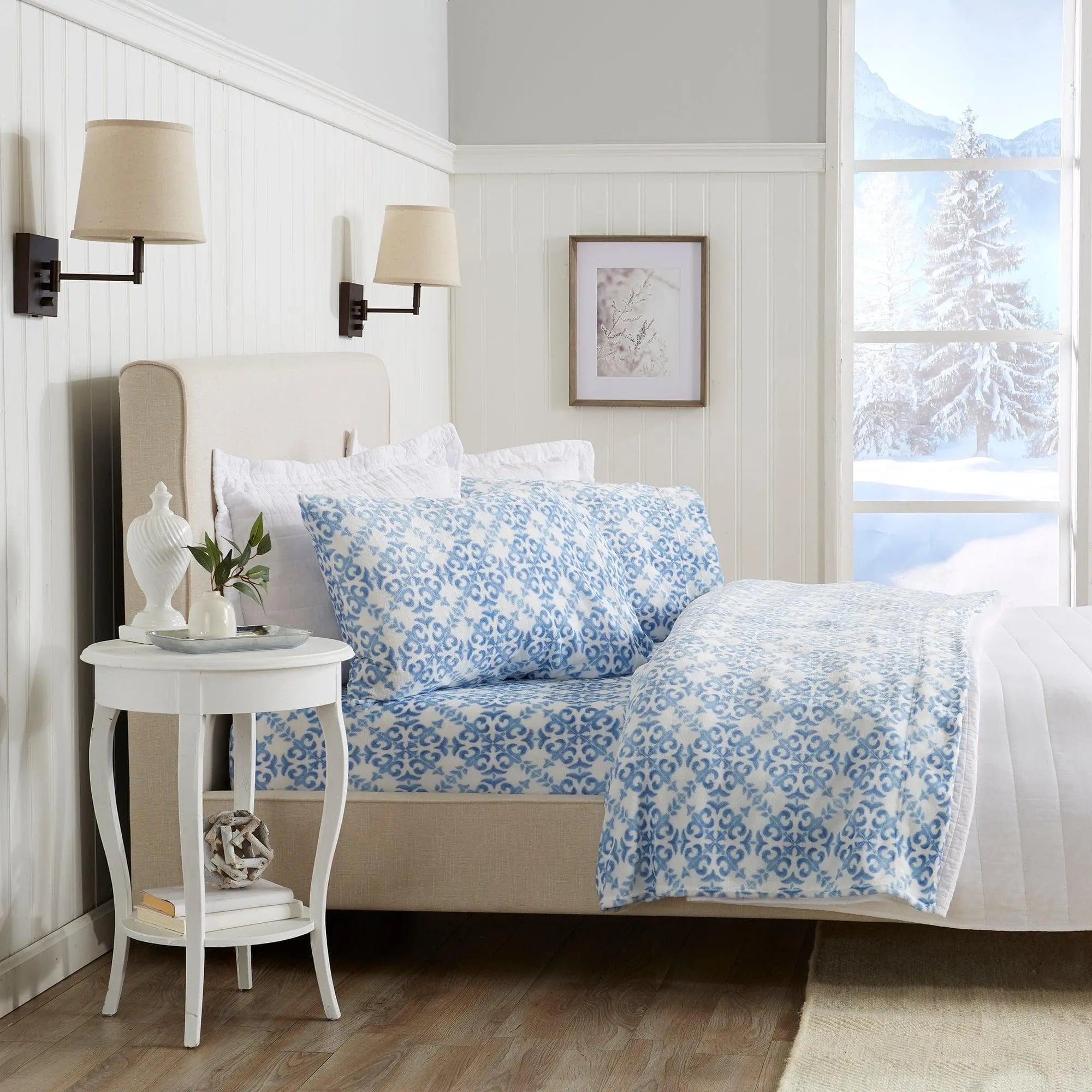 Velvet Luxe Bed Sheets - Lattice Collection by Great Bay Home, blue lattice pattern on white for winter warmth