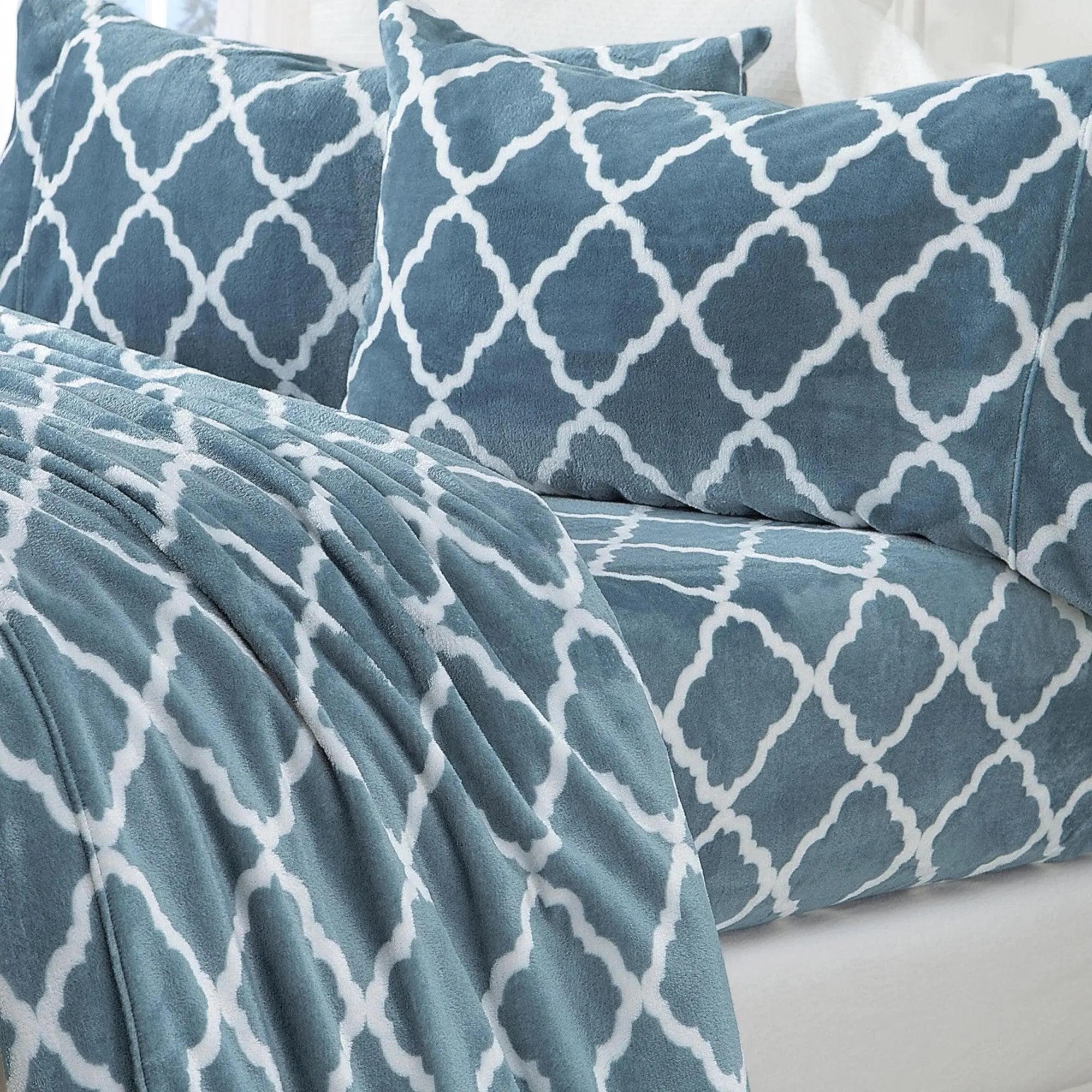 Velvet Luxe Bed Sheets - Lattice Collection by Great Bay Home, blue with white lattice pattern