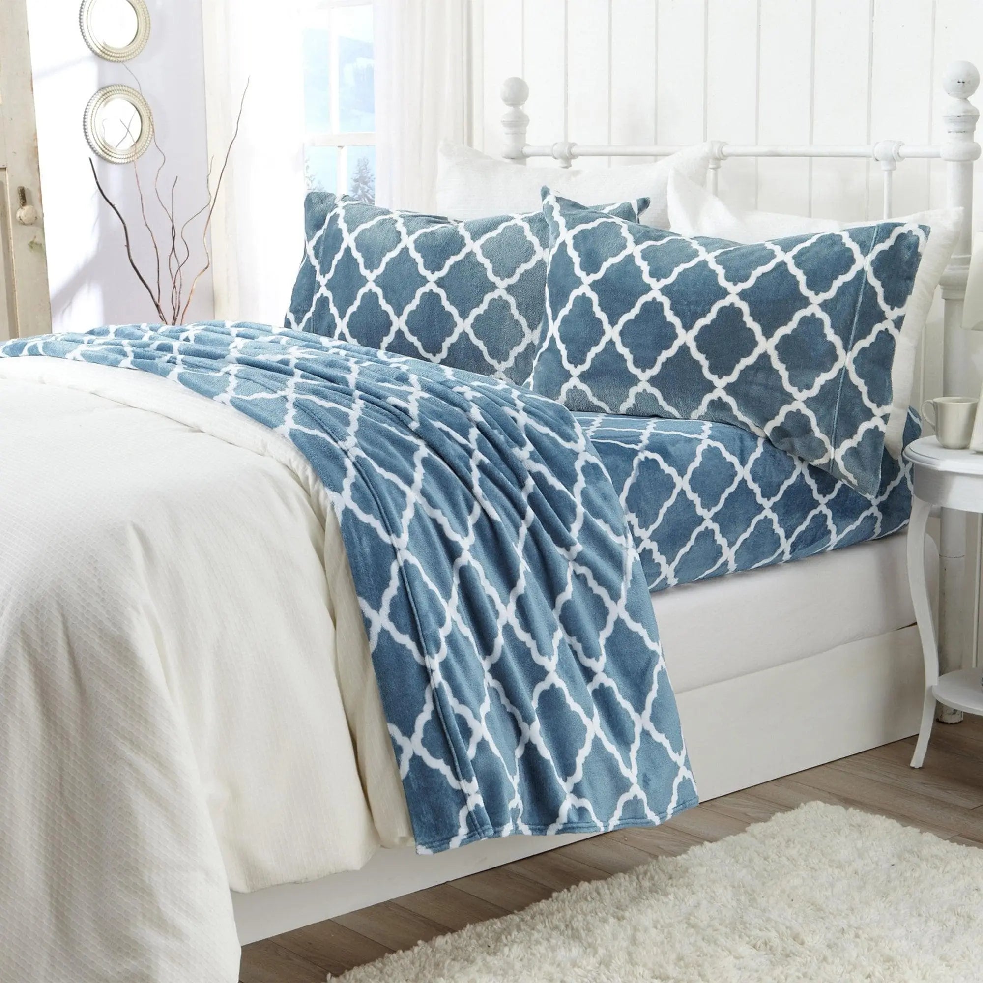Velvet Luxe Bed Sheets - Lattice Collection by Great Bay Home in blue lattice pattern