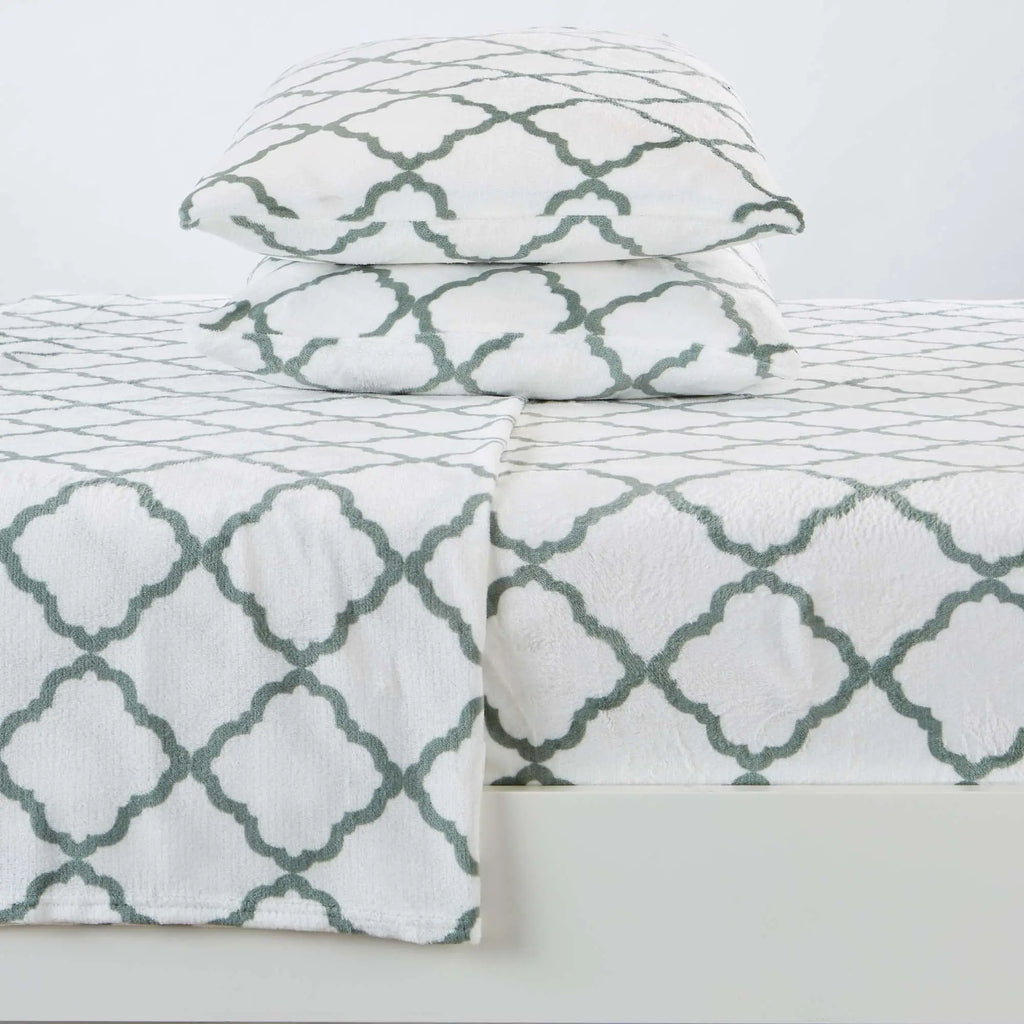 Velvet Luxe Bed Sheets Lattice Collection teal lattice on white with 2 pillows