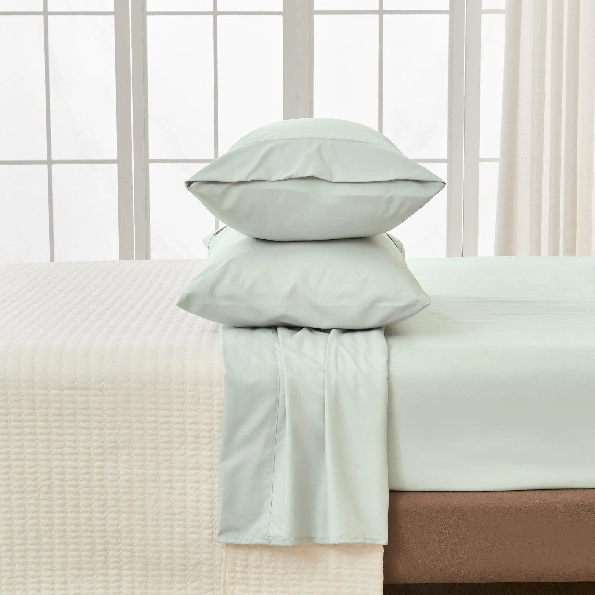 4 Piece Solid Microfiber Sheet - Amara Collection Great Bay Home