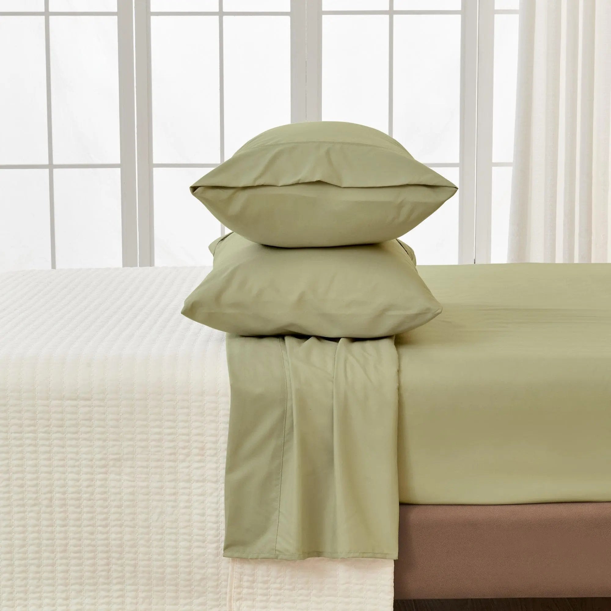 4 Piece Solid Microfiber Sheet - Amara Collection Great Bay Home