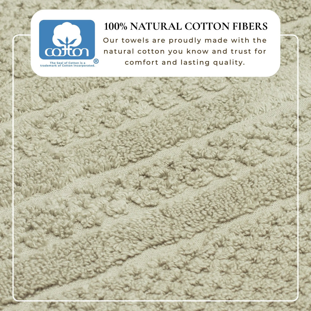 Bath towel set from Giuliana Collection in beige 100% cotton checkered jacquard.
